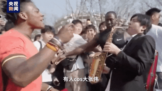 美国网红“甲亢哥”中国行，让谁破防了？