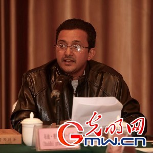 推进“一带一路”往深里走 往实里走 往心里走