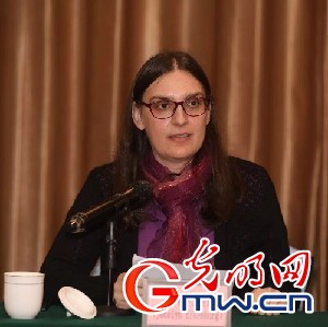 推进“一带一路”往深里走 往实里走 往心里走