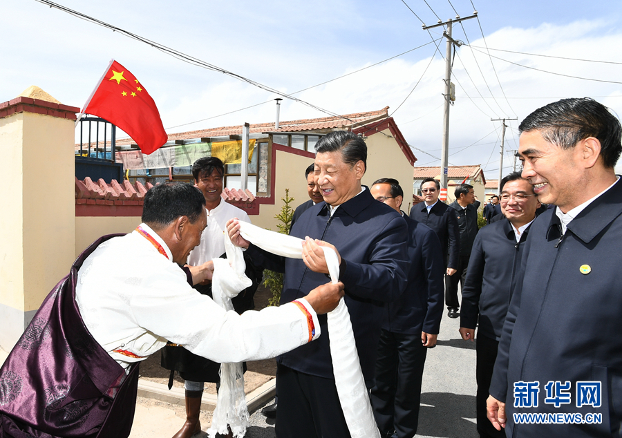 习近平在青海考察时强调 坚持以人民为中心深化改革开放 深入推进青藏高原生态保护和高质量发展