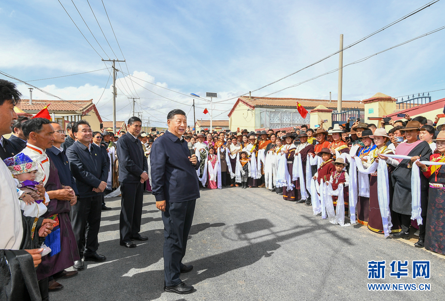 习近平在青海考察时强调 坚持以人民为中心深化改革开放 深入推进青藏高原生态保护和高质量发展