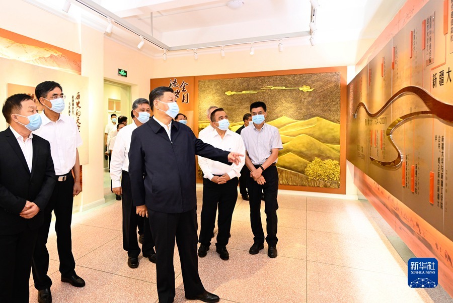 习近平在新疆考察时强调 完整准确贯彻新时代党的治疆方略 建设团结和谐繁荣富裕文明进步安居乐业生态良好的美好新疆