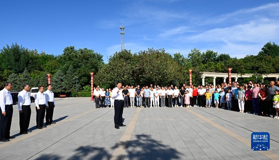 习近平在新疆考察时强调 完整准确贯彻新时代党的治疆方略 建设团结和谐繁荣富裕文明进步安居乐业生态良好的美好新疆