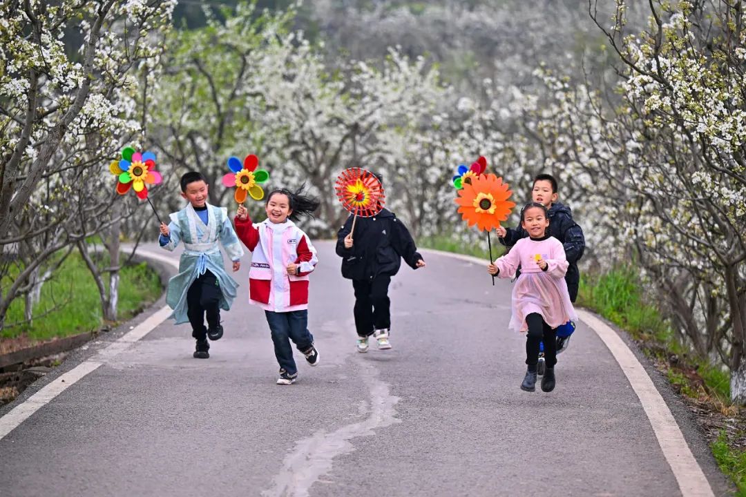 清明假期结束，多地中小学迎来春假！
