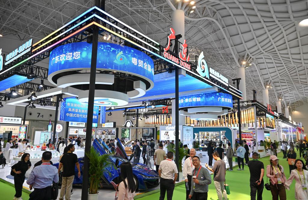 第五届消博会丨“购物车”里的消费“新”风尚